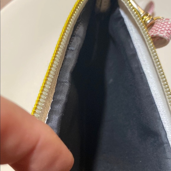 White and Red Checkered Wristlet - Picture 5 of 6